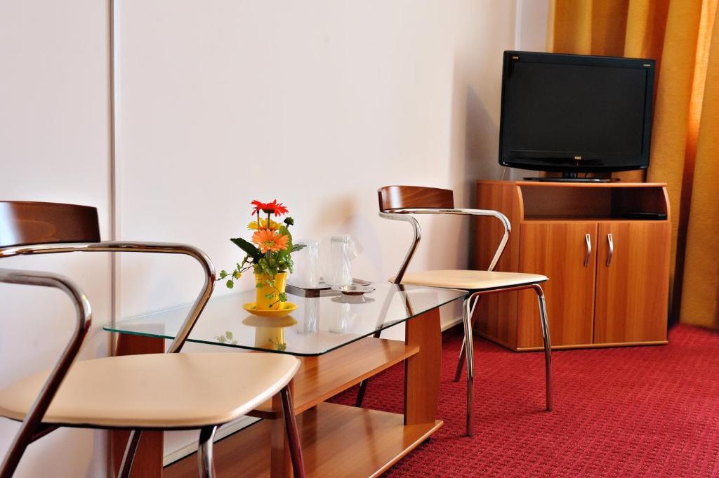 Motel Confort Floresti  Zimmer foto